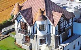 Villa De Roshe